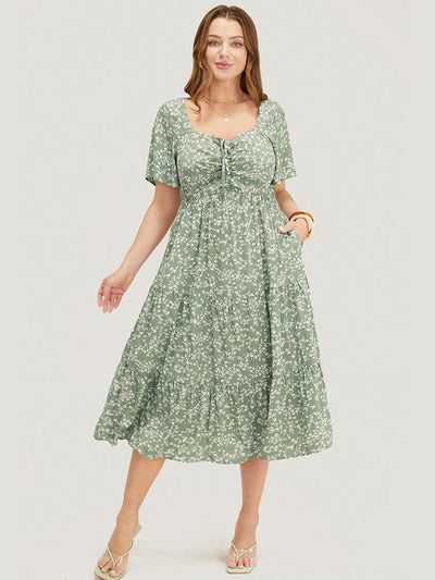 Ditsy Floral Sweetheart Drawstring Pocket Tiered Dress