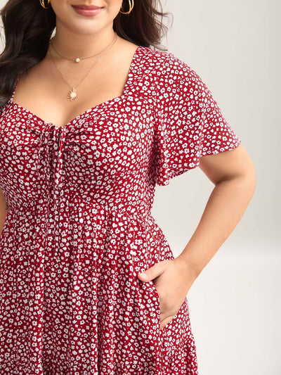 Ditsy Floral Sweetheart Drawstring Pocket Tiered Dress