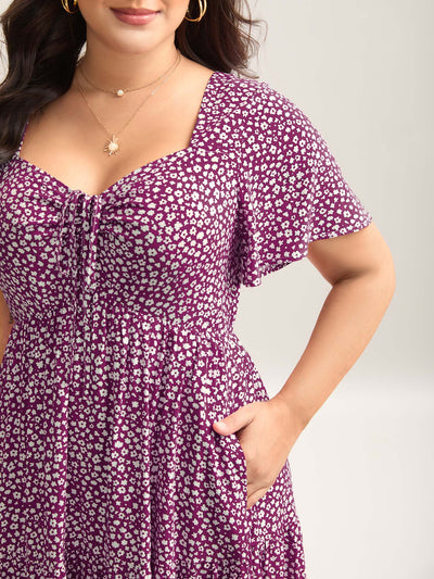 Ditsy Floral Sweetheart Drawstring Pocket Tiered Dress